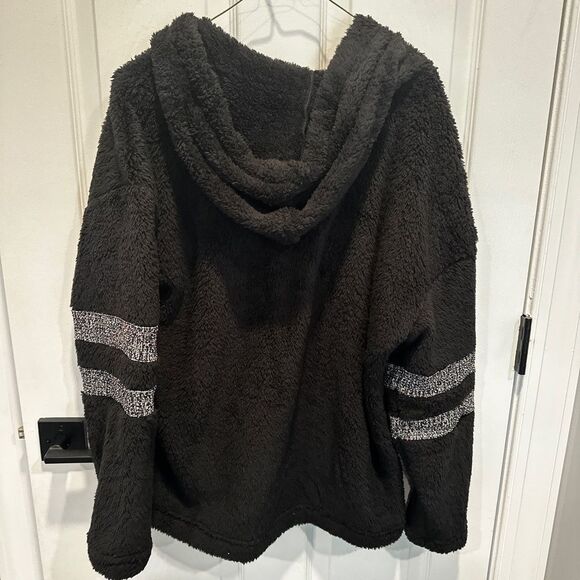 NWT Women's MainStrip Super soft Hoodie multicolored woven pouch, size M! - Picture 5 of 14